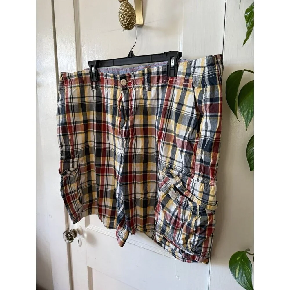 St. John’s Bay men’s size 44 plaid shorts